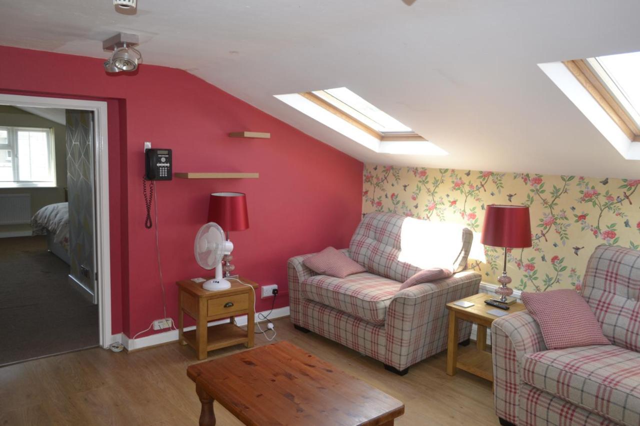The Lawns Tea Room And B&B Ashcott Exterior foto
