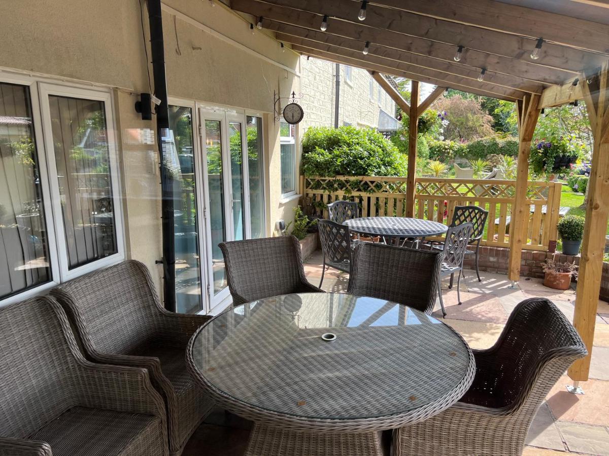 The Lawns Tea Room And B&B Ashcott Exterior foto